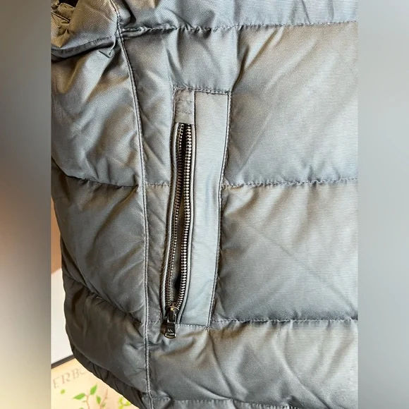 NWOT Michael Kors Black Puffer Vest Size Large - Picture 5 of 14